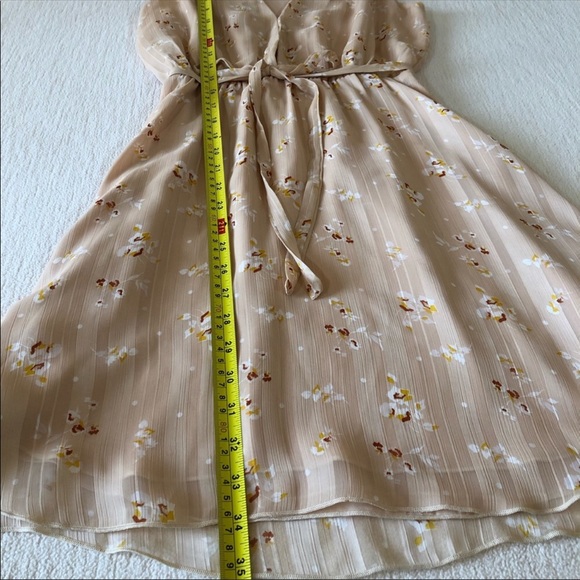 WAYF Floral Sleeveless V-neck Mini Dress - Picture 4 of 12